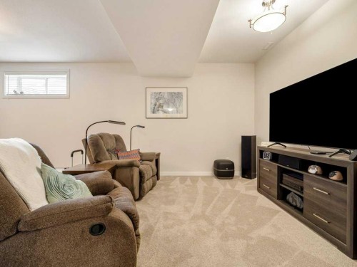 1-322 Northlander Bend West, Lethbridge, AB - Indoor