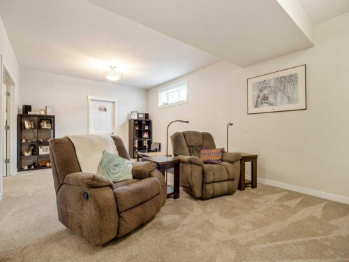 1-322 Northlander Bend West, Lethbridge, AB - Indoor Photo Showing Other Room