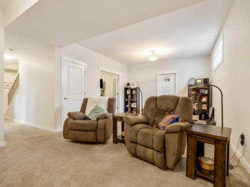1-322 Northlander Bend West, Lethbridge, AB - Indoor Photo Showing Other Room