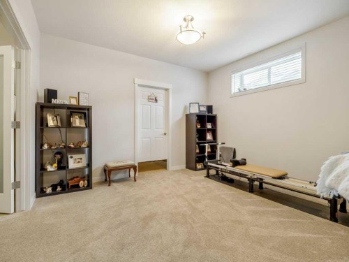 1-322 Northlander Bend West, Lethbridge, AB - Indoor