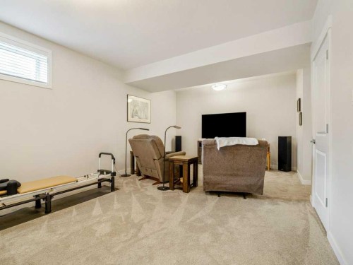 1-322 Northlander Bend West, Lethbridge, AB - Indoor