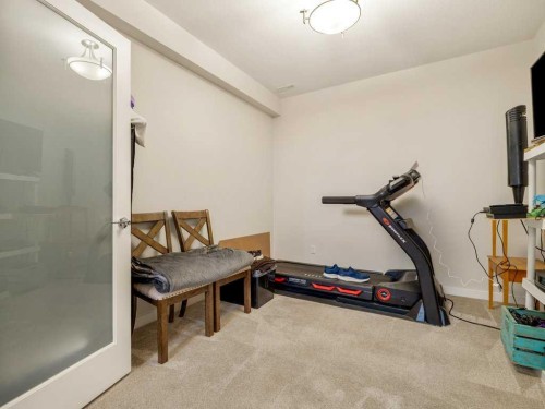 1-322 Northlander Bend West, Lethbridge, AB - Indoor Photo Showing Gym Room