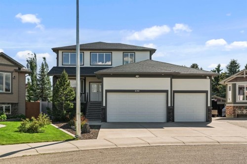 230 Couleesprings Grove SOUTH Lethbridge, AB T1K 5P1