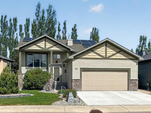 65 Canyoncrest Point WEST Lethbridge, AB T1K 0B4
