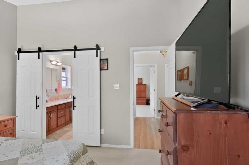 65 Canyoncrest Point West, Lethbridge, AB 