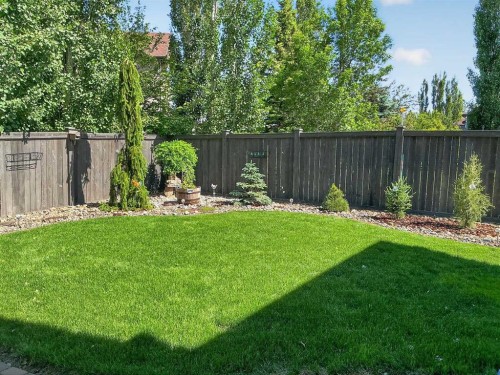 65 Canyoncrest Point West, Lethbridge, AB 