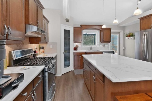 65 Canyoncrest Point West, Lethbridge, AB 