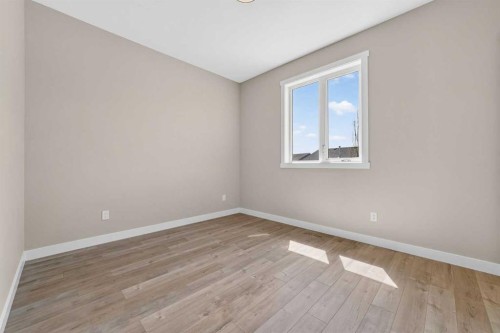 74 Riverpark Boulevard West, Lethbridge, AB - Indoor Photo Showing Other Room