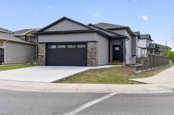 74 Riverpark Boulevard WESTLethbridge, AB T1K 5X4