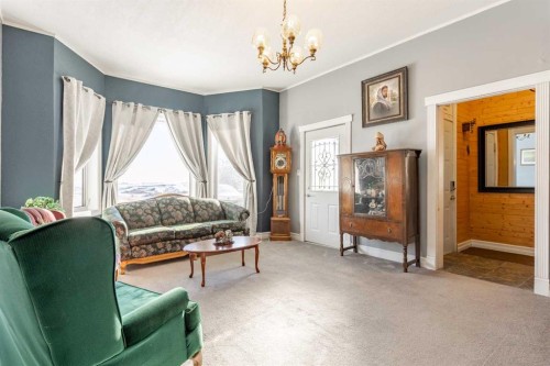 30058 Hwy 501, Cardston, AB 