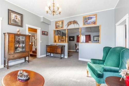 30058 Hwy 501, Cardston, AB 