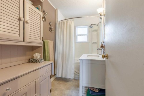 30058 Hwy 501, Cardston, AB 