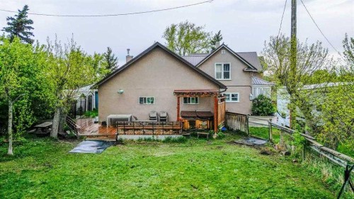 30058 Hwy 501, Cardston, AB 