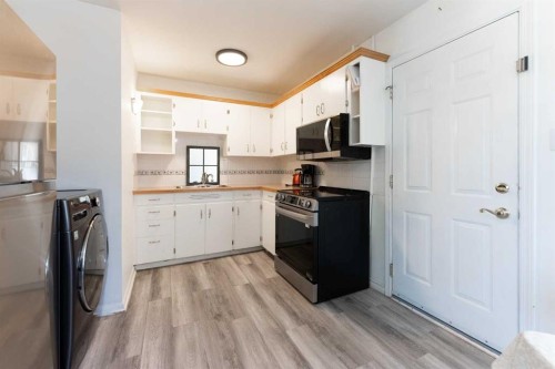 2206 5A Avenue North, Lethbridge, AB 