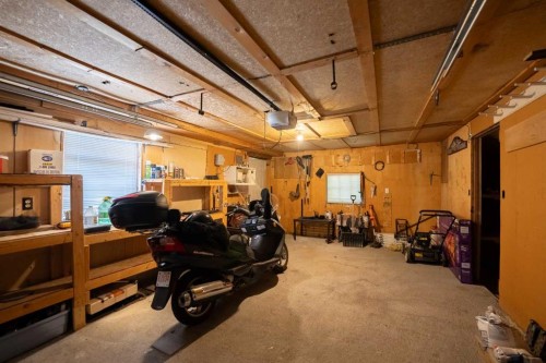 2206 5A Avenue North, Lethbridge, AB 