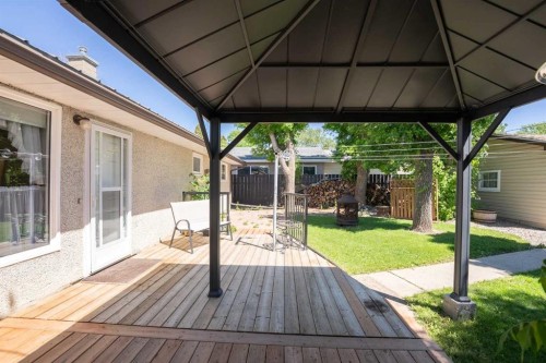 2206 5A Avenue North, Lethbridge, AB 