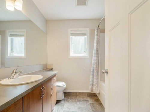 167 Blackwolf Way North, Lethbridge, AB 