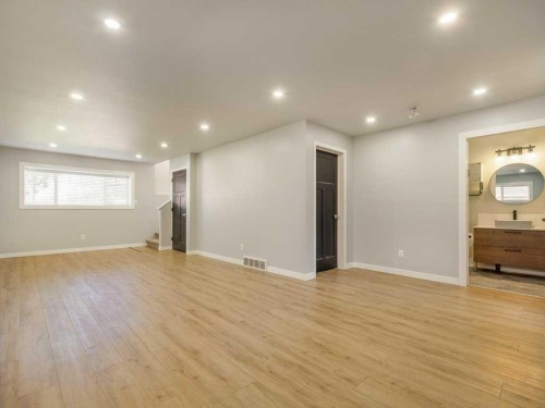 167 Blackwolf Way North, Lethbridge, AB 