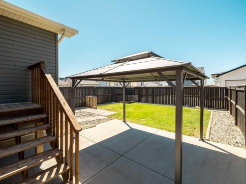167 Blackwolf Way North, Lethbridge, AB 