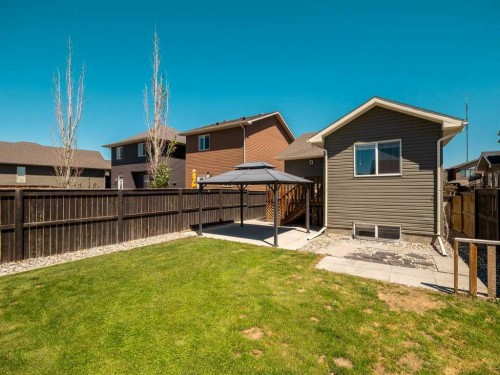167 Blackwolf Way North, Lethbridge, AB 