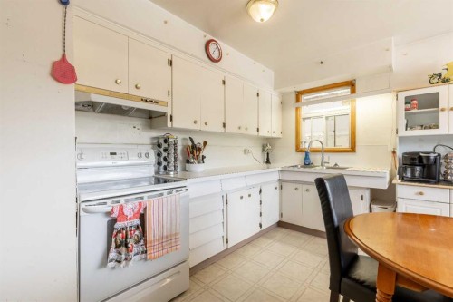2305 7 Avenue North, Lethbridge, AB 