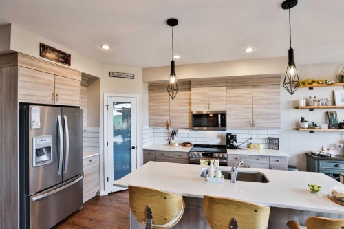 874 Greywolf Run North, Lethbridge, AB 