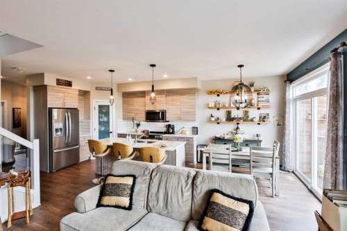 874 Greywolf Run North, Lethbridge, AB 