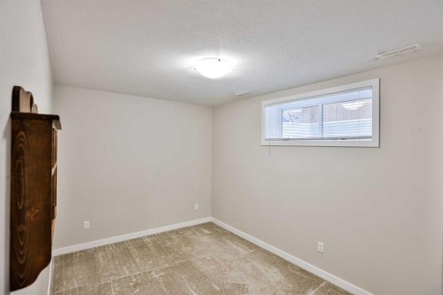 874 Greywolf Run North, Lethbridge, AB 