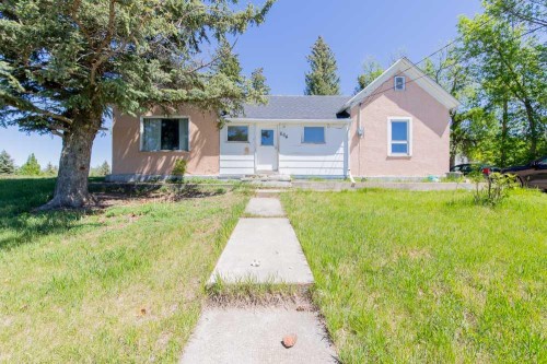 664 1 Street WEST Cardston, AB T0K 0K0