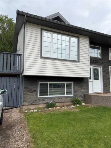 5613 52 Street  Taber, AB T1G 1K7