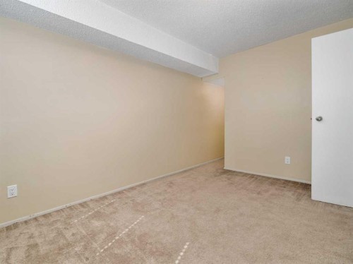 2-269 Laval Boulevard West, Lethbridge, AB 