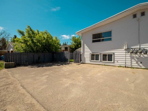 2-269 Laval Boulevard West, Lethbridge, AB 