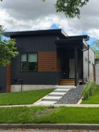 929 9 Street SOUTHLethbridge, AB T1J 2M1