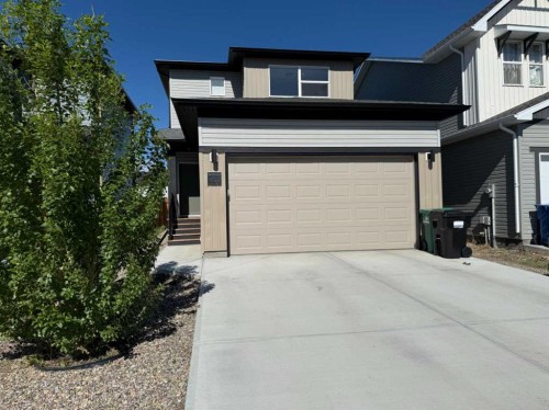 4022 10 Street NORTH Lethbridge, AB T1H 7G9