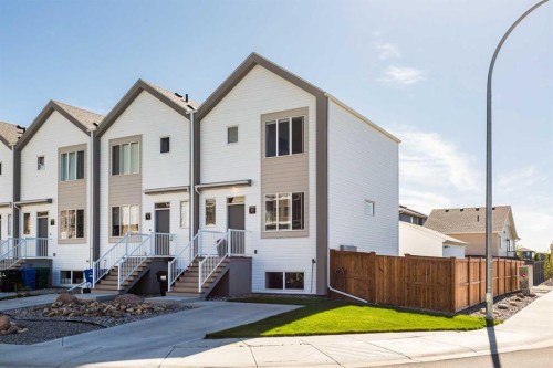 80 Blackwolf Lane NORTH Lethbridge, AB T1H 7J2