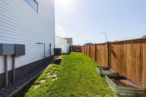 80 Blackwolf Lane North, Lethbridge, AB 