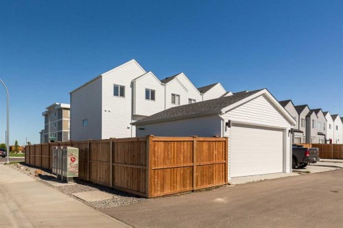 80 Blackwolf Lane North, Lethbridge, AB 