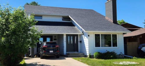 526 33 Street SOUTH Lethbridge, AB T1J 4G4