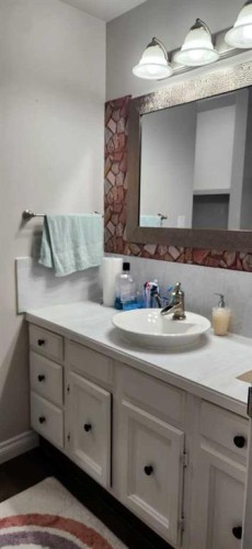 526 33 Street South, Lethbridge, AB 