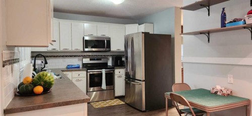526 33 Street South, Lethbridge, AB 