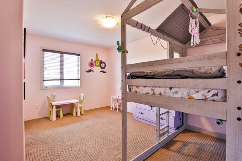 287 Firelight Crescent West, Lethbridge, AB 