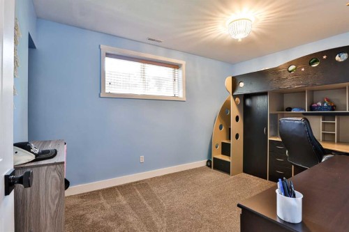 287 Firelight Crescent West, Lethbridge, AB 
