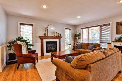 287 Firelight Crescent West, Lethbridge, AB 