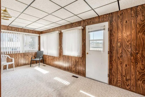 47 Ryerson Road West, Lethbridge, AB - Indoor Photo Showing Other Room