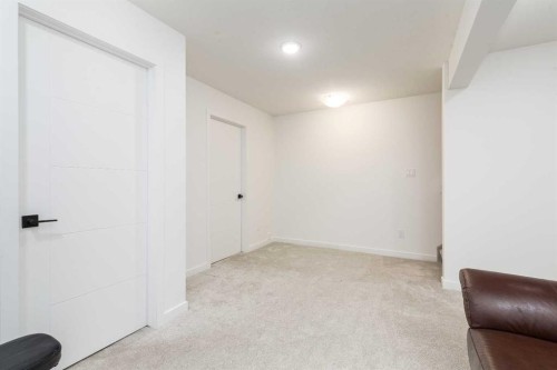 208-210 Firelight Way West, Lethbridge, AB 