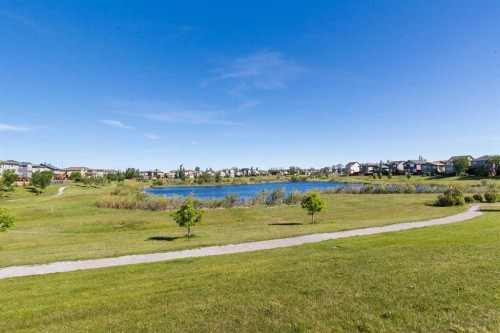 208-210 Firelight Way West, Lethbridge, AB 
