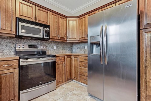 6-762 Heritage Boulevard West, Lethbridge, AB 