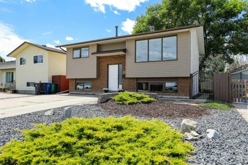 316 Leaside Avenue SOUTH Lethbridge, AB T1J 4J2