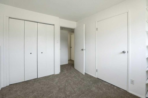316 Leaside Avenue South, Lethbridge, AB 