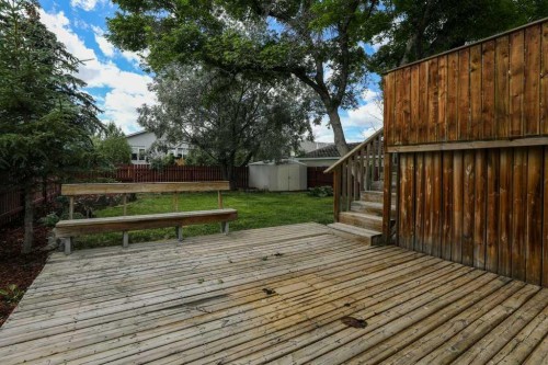 316 Leaside Avenue South, Lethbridge, AB 